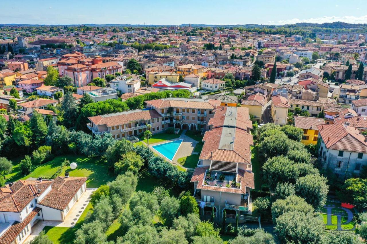 Desenzanoloft Official Partner Marriott Homes & Villas - Gardastar La Stella Del Lago Desenzano del Garda Exterior photo