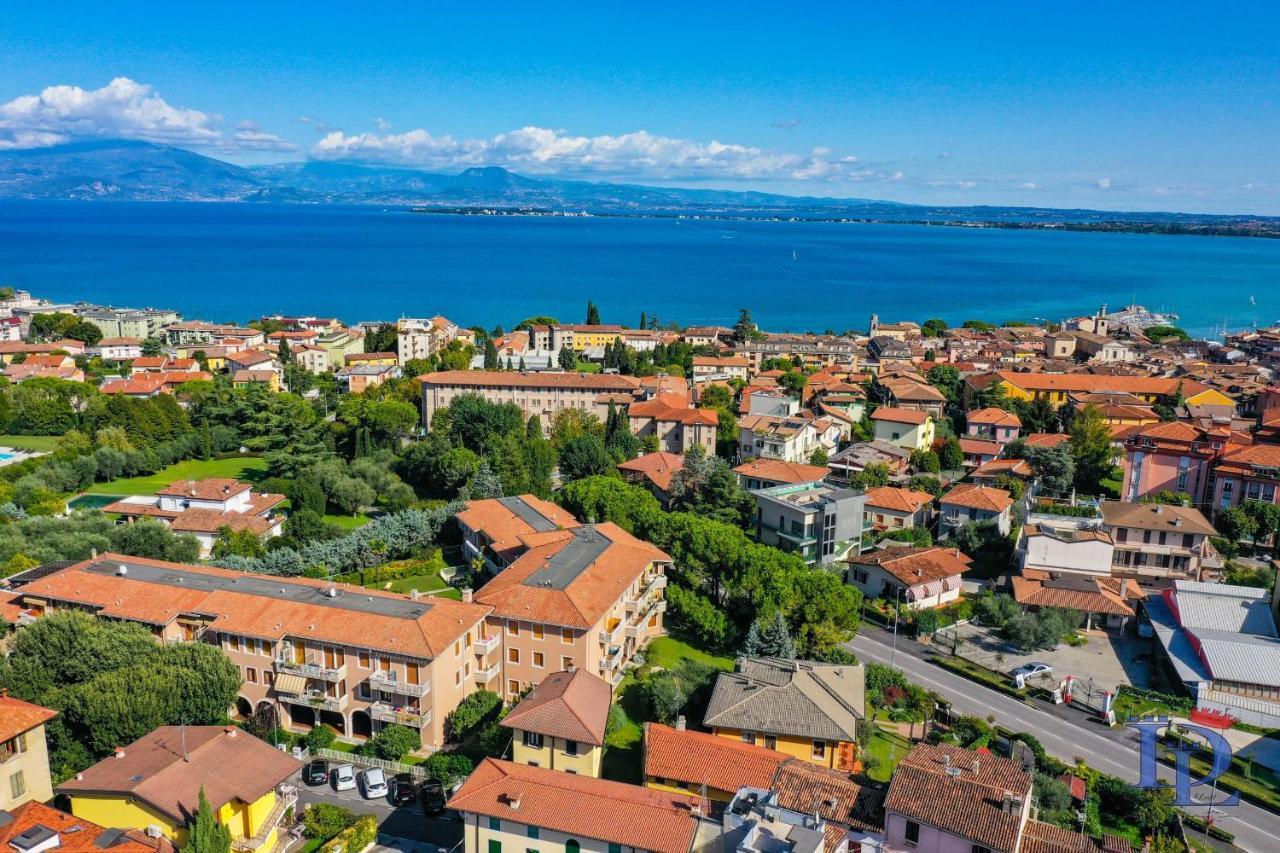 Desenzanoloft Official Partner Marriott Homes & Villas - Gardastar La Stella Del Lago Desenzano del Garda Exterior photo
