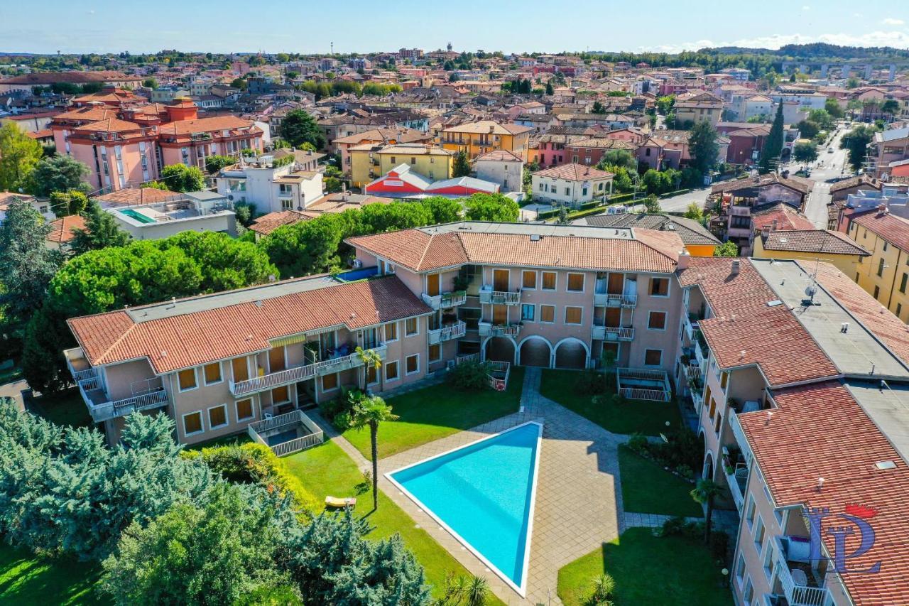 Desenzanoloft Official Partner Marriott Homes & Villas - Gardastar La Stella Del Lago Desenzano del Garda Exterior photo