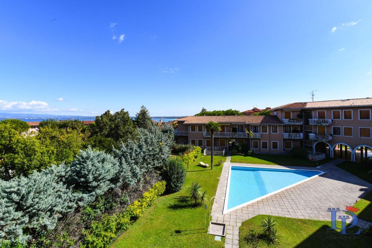 Desenzanoloft Official Partner Marriott Homes & Villas - Gardastar La Stella Del Lago Desenzano del Garda Exterior photo